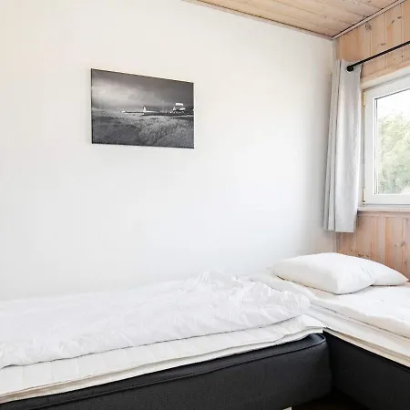 Quaint Holiday Homein Hj Rring With Whirlpool * Hjørring